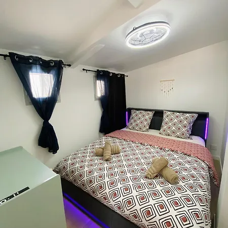 Holiday home Plage Et Centre Ville A Pied, La Maison De La Pinede Est Climatisee Avec Menage, Draps Et Serviettes Inclus Arcachon