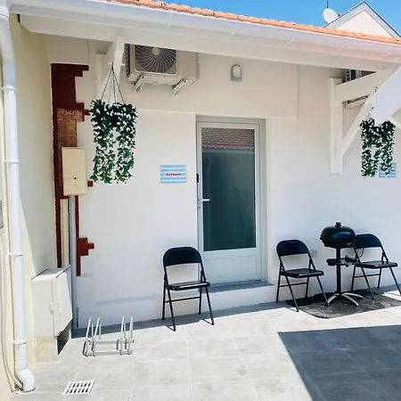 Holiday home Plage Et Centre Ville A Pied, La Maison De La Pinede Est Climatisee Avec Menage, Draps Et Serviettes Inclus *