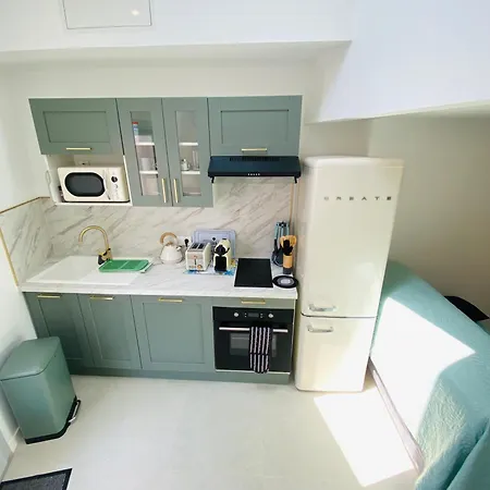 Et Centre A Pied, La Maison De La Pinede Est Climatisee Avec Menage, Draps Et Serviettes Inclus בית נופש ארסשון